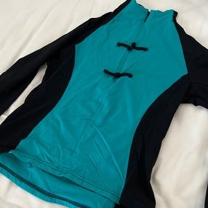 Women’s Workout Top